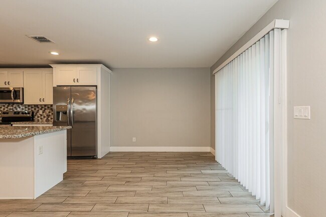 Foto del edificio - 4920 S 23rd Ave