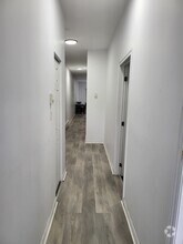 Building Photo - 5148 Av Papineau