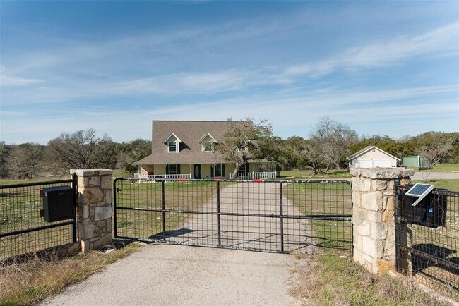 Building Photo - 31305 Ranch Rd 12