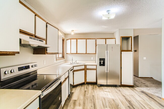 Foto del edificio - 745 9th Ave S