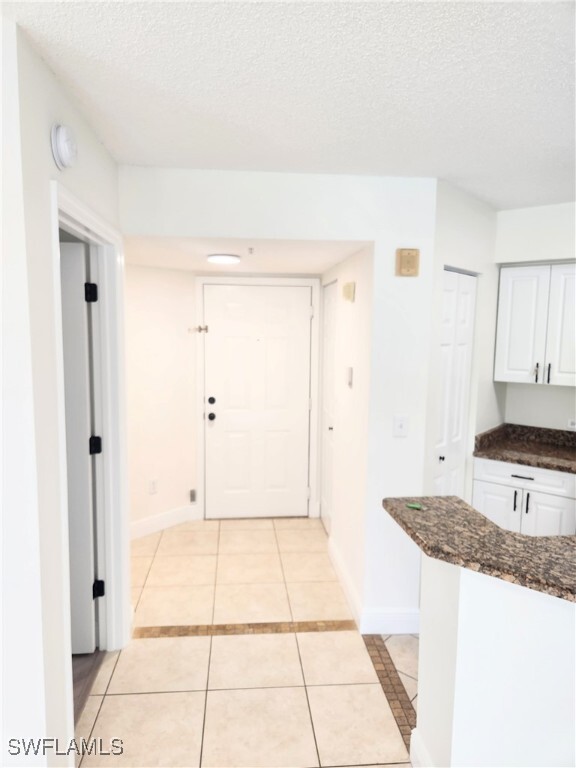 Building Photo - 8880 Colonnades Ct W