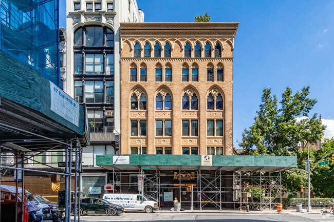 Building Photo - 808 Broadway