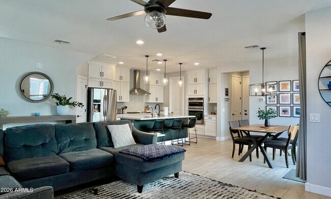 Foto del edificio - 25338 N 20th Ave