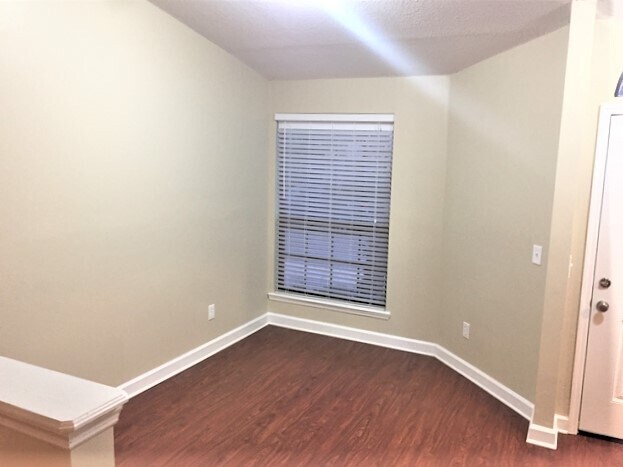 Foto del edificio - 4466 Hunters Haven Ln E