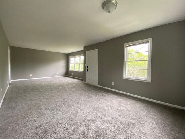 Building Photo - Home for Rent in Birmingham!!! Available t...