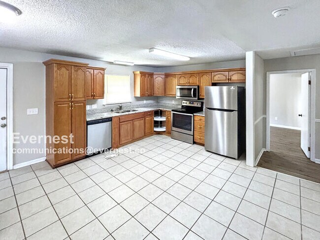 Foto del edificio - 1243 3rd Ave NW