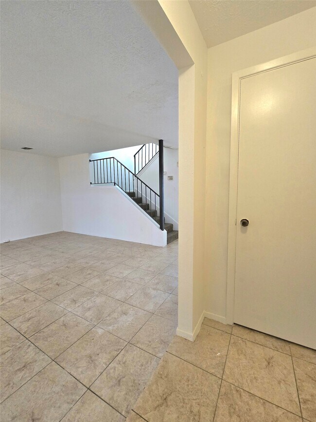 Foto del edificio - 7063 Chasewood Dr