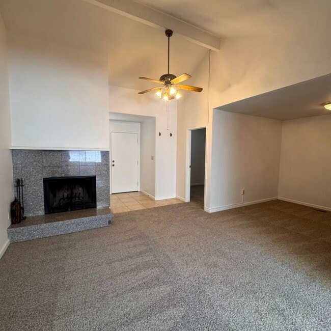Building Photo - 1255 Searchlite Ct