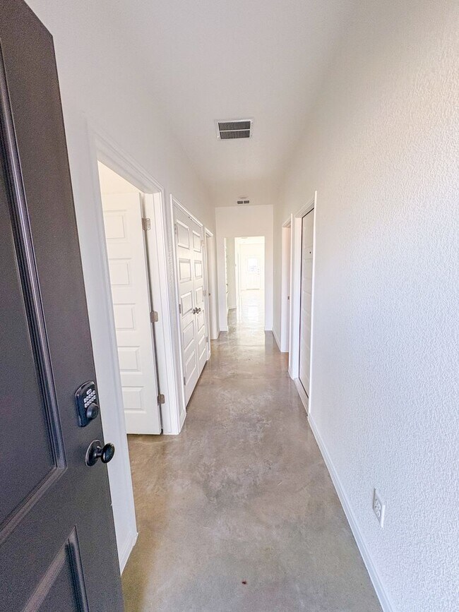 Foto del edificio - 2911 Wildcat Rdg Rd