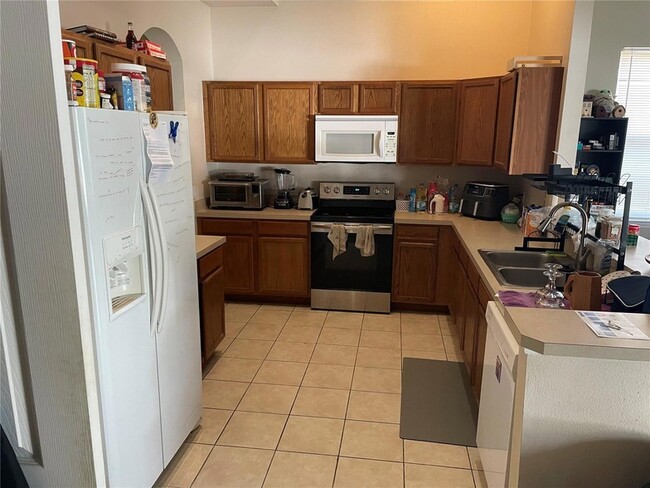 Building Photo - 2469 Guiana Plum Dr