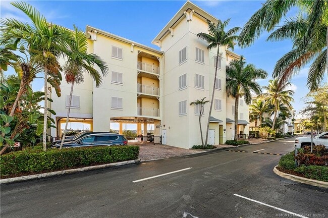 Foto del edificio - 775 NW Flagler Ave