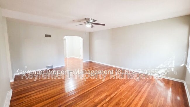 Foto del edificio - 3404 S Evanston Ave