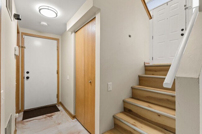 Foto del edificio - 1774 Middlebury Dr