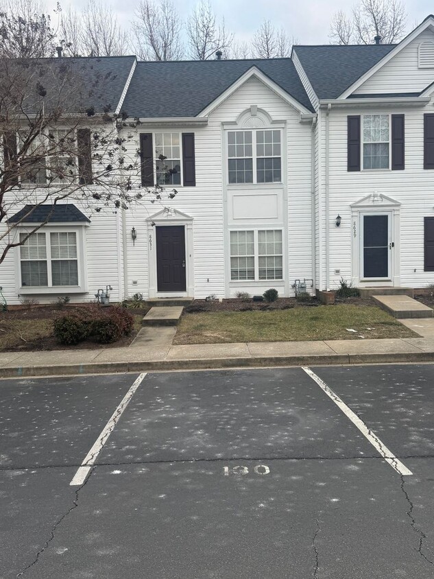 Foto principal - Beautiful Townhouse To Rent in Glen Allen