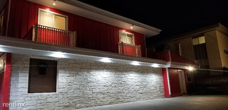 Primary Photo - 2625 W Waco Dr