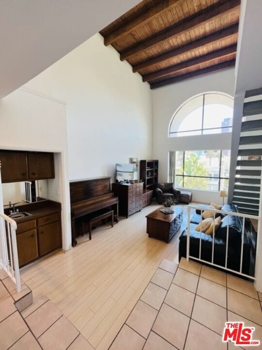 Building Photo - 221 S Gale Dr