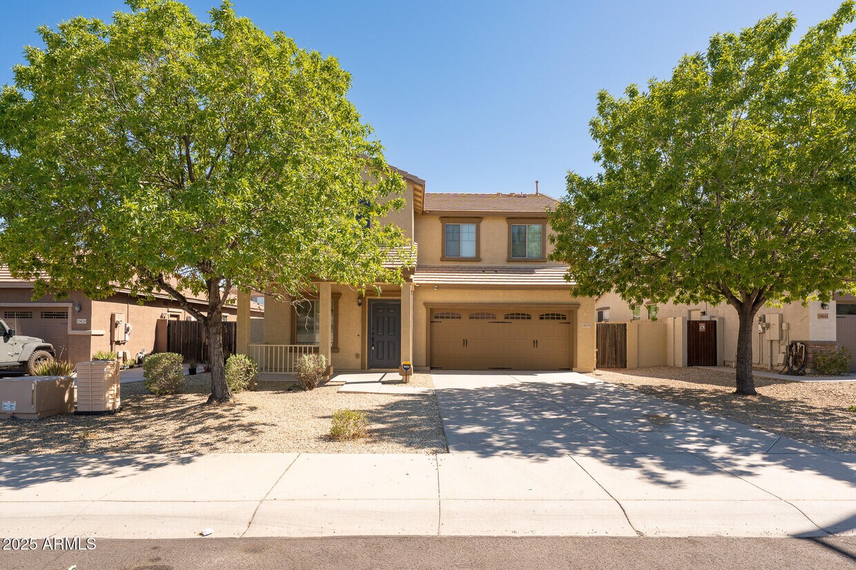 Primary Photo - 15635 W Devonshire Ave