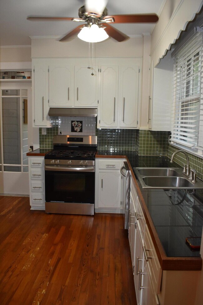 Foto del edificio - 326 Milledge Rd