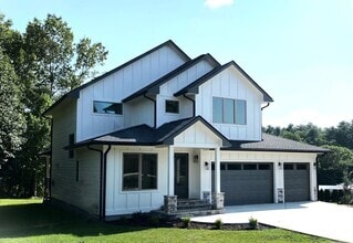 Building Photo - 31 Drakes Meadow Ln