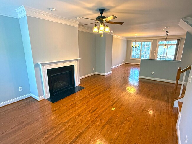Living Room w/ Gas Fireplace - 870 Belvedere Blvd