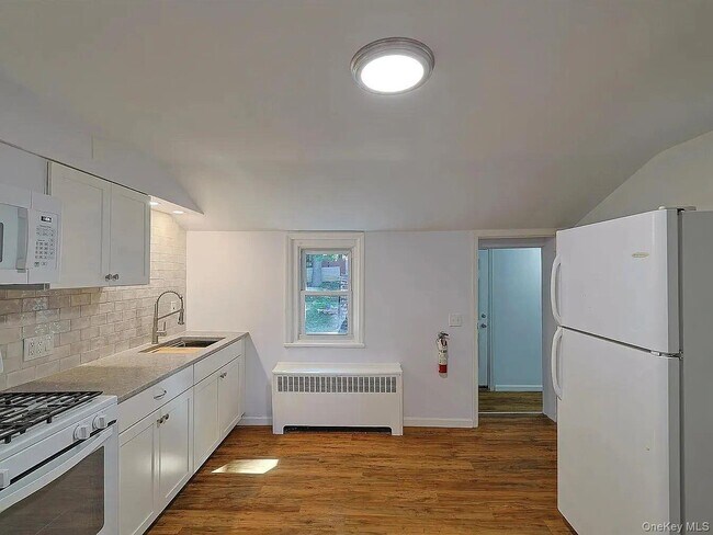 Foto del edificio - 95 Delafield St