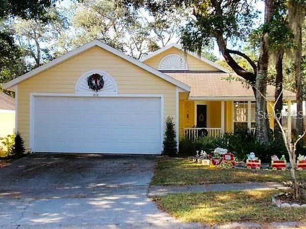 Primary Photo - 1012 Royal Oaks Dr