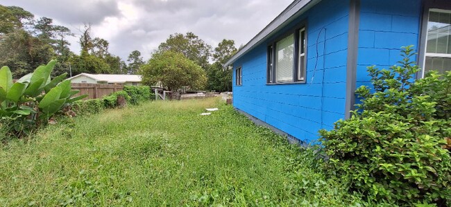 Building Photo - 10450 Lem Turner Rd