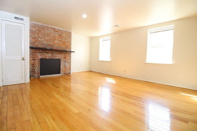 Building Photo - Spacious 2 BR 2 BA w/ Decorative Fireplace...