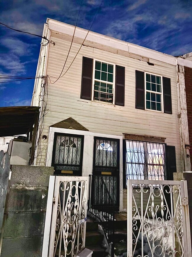 Building Photo - 107-58 156th St