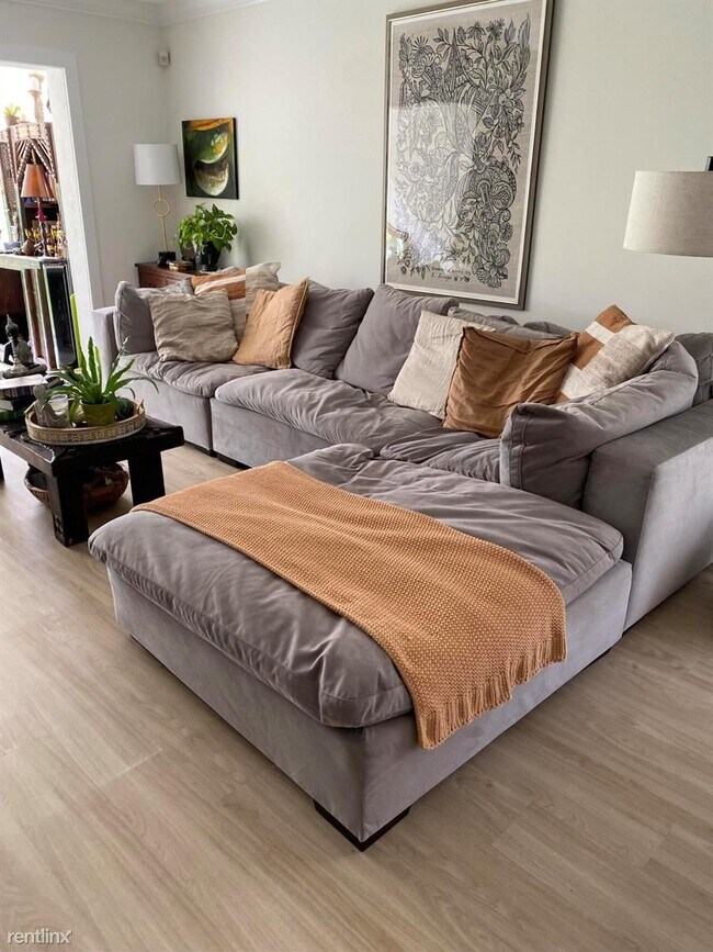 Foto del edificio - 2 br, 2 bath Condo - 21650 Juego Cir Apt 24A