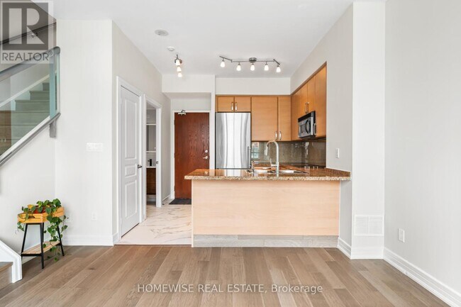 Building Photo - 1-501 Avondale Ave