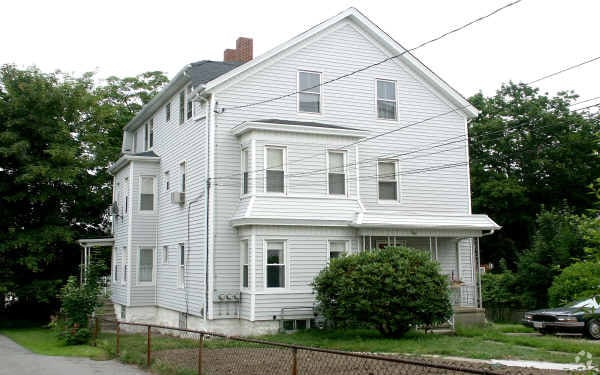 Building Photo - 183 Whipple St