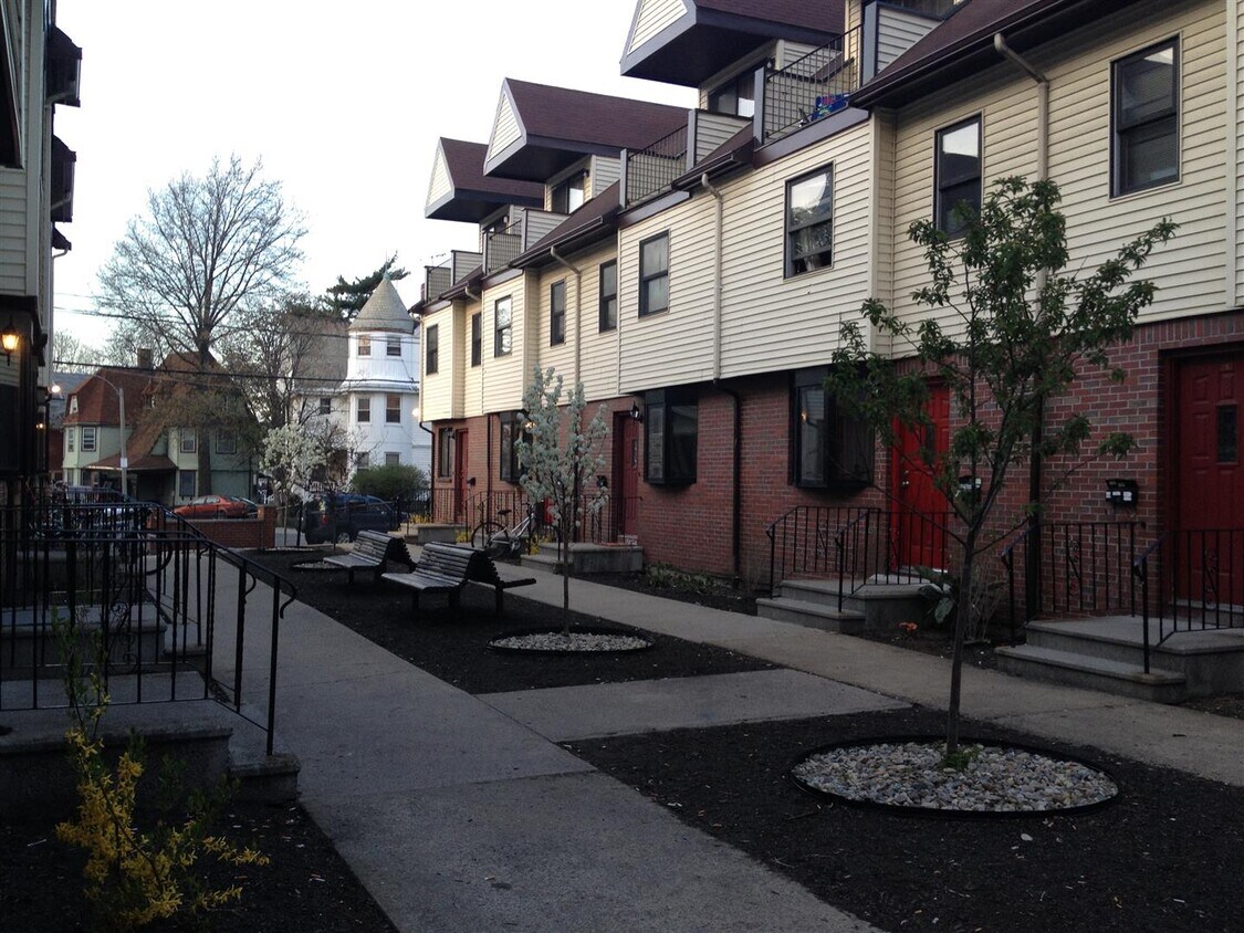 41 Ashford St, Boston, MA 02134 Townhome Rentals in Boston MA