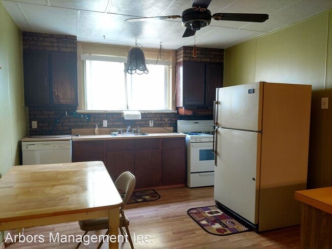 Building Photo - 3 br, 1 bath House - 4057 Howley Street