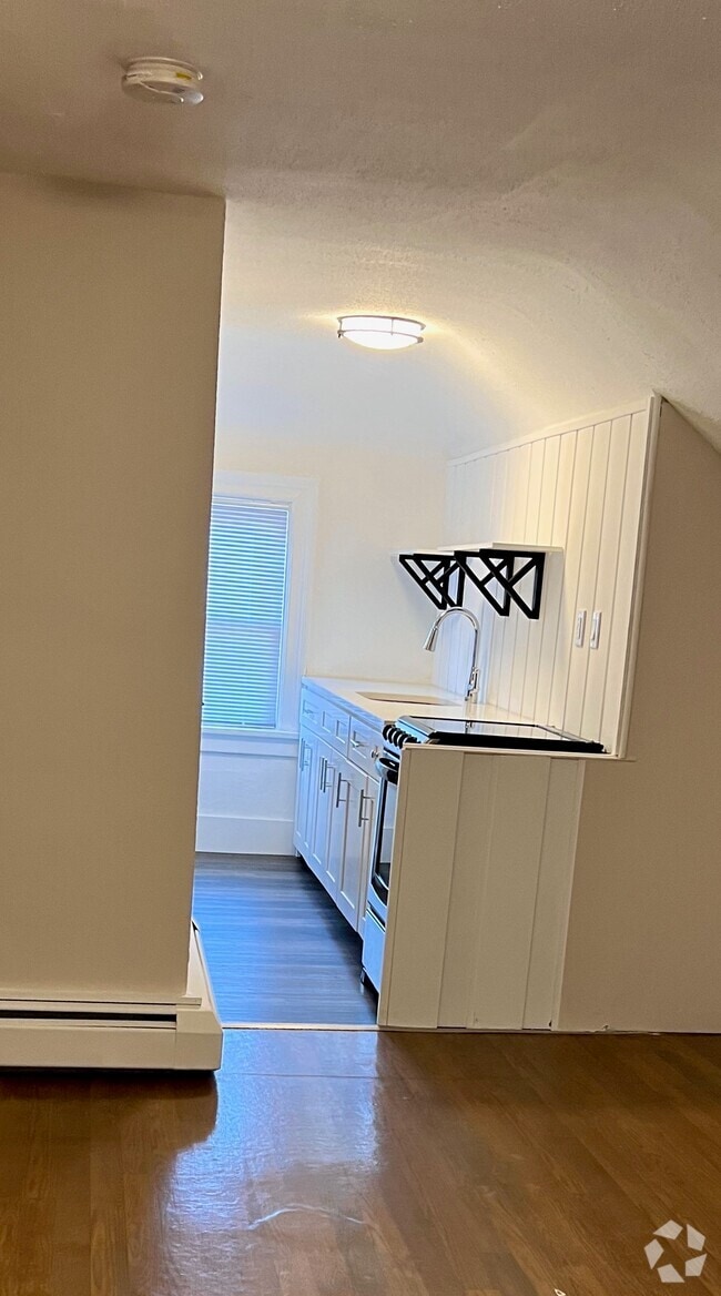 Homes for rent near Lodi Middle and High School Lodi, NJ