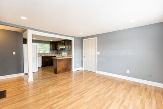 Building Photo - 1707 Kirby Ave
