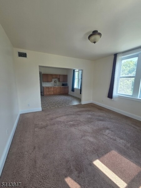 Foto del edificio - 817 Ringwood Ave
