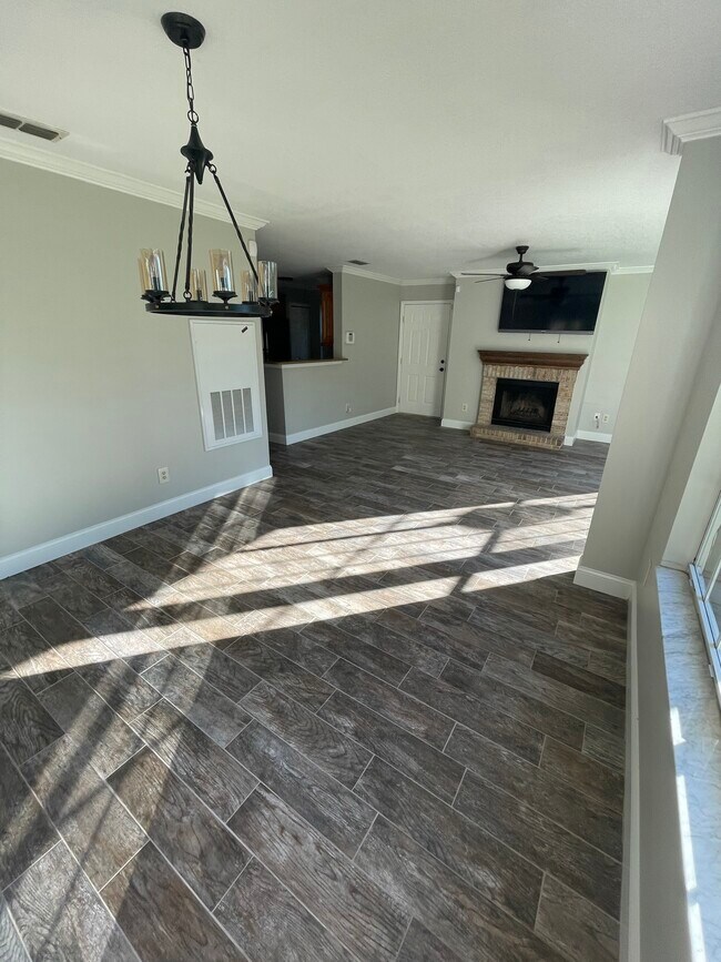 Foto del edificio - 937 Birmingham Ct