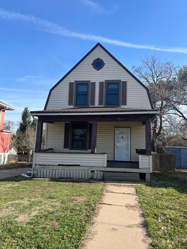 4315 Seward St, Omaha, NE 68111 House for Rent in Omaha, NE
