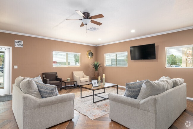 Casa club - Chapel Hill Place