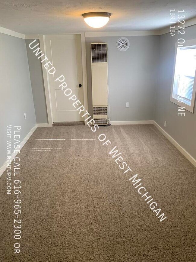 Foto del edificio - 13272 Old 14 Mile Rd NE-