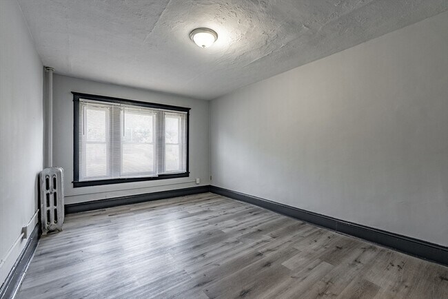 Foto del edificio - 58 Fort Pleasant Ave