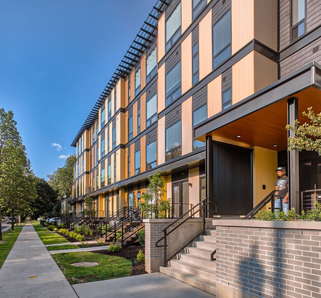 Building Photo - Ella Apartments