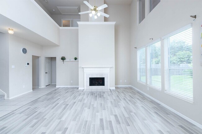 Foto del edificio - 21418 Grand Hollow Ln