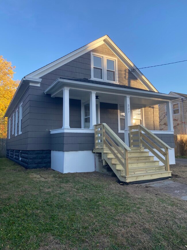 Building Photo - 337 Fairview Ave