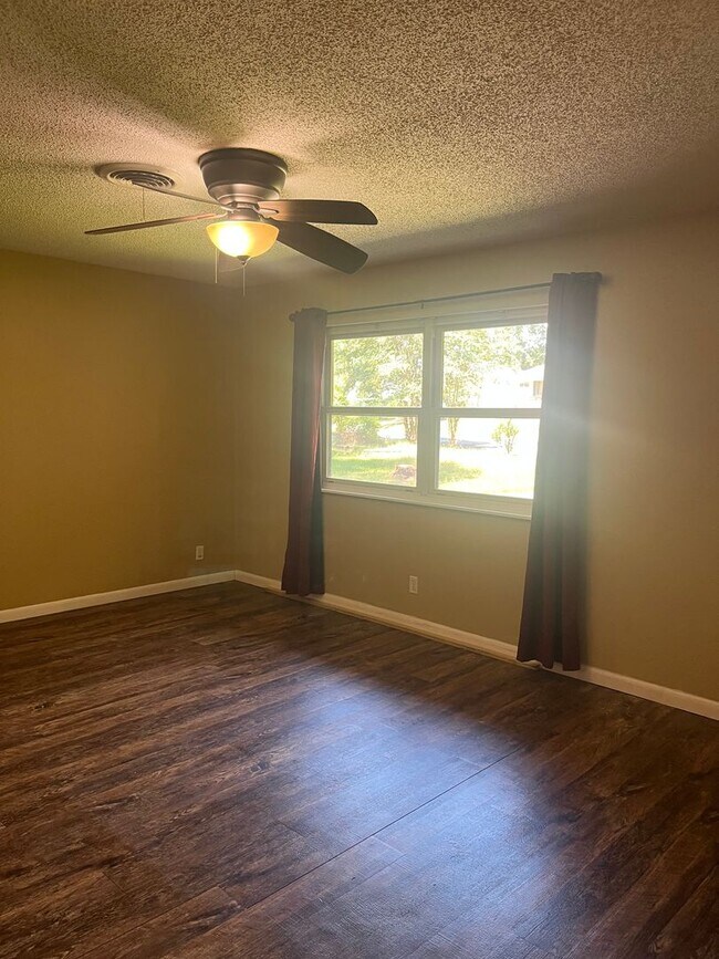 Foto del edificio - Convenient Jacksonville Location