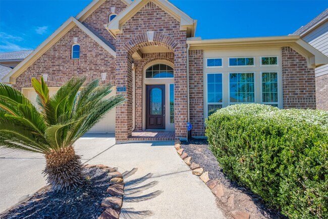 Foto del edificio - 6015 Hewes Point Ln