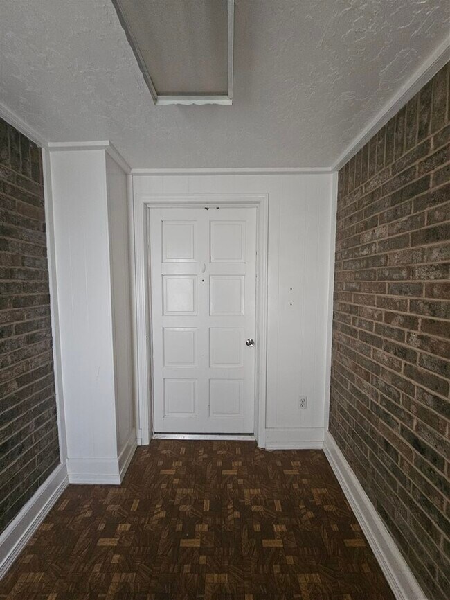 Foto del edificio - 4617 NE Columbia Ave