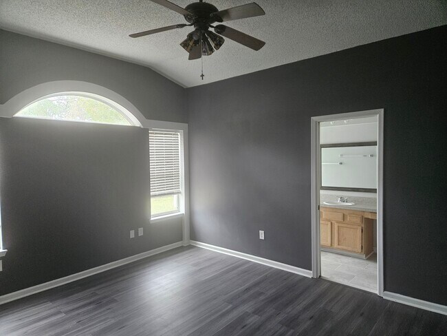 Dormitorio principal - 8121 Fieldside Dr W