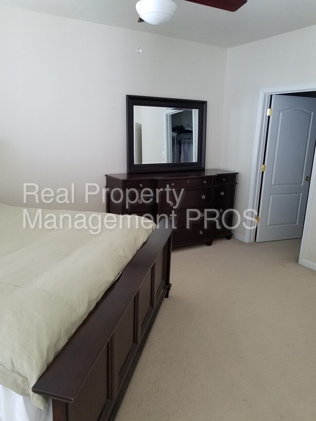 Building Photo - 11634B Cavalier Landing Ct